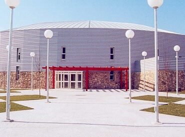 POLIDEPORTIVO-ALFREDO-GOYENECHE.-ARAVACA.-MADRID-2-640x274